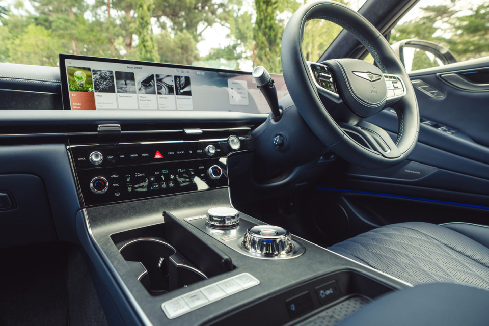 General news image with diverse individuals in a meeting, discussing current events, symbolizing collaboration and inclusi...