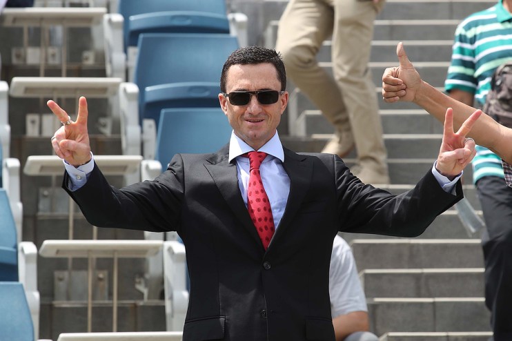 Breaking news headline with blurred background, emphasizing current events and journalistic reporting for a general news w...