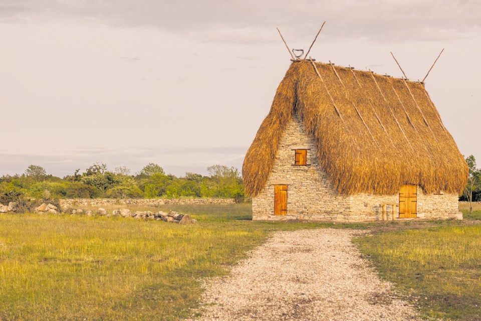 Scenic view of popular travel destination highlighting cultural landmarks and vibrant landscapes for adventurous travelers