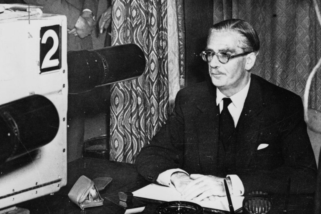 9th August 1956:  British Conservative Prime Minister Sir Anthony Eden (1897 -1977) addresses the nation with a television broadcast concerning the Suez crisis.  (Photo by Keystone/Getty Images)