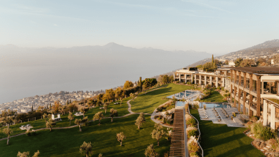 Lake Garda luxury hotel with scenic lake view in Italy holiday setting