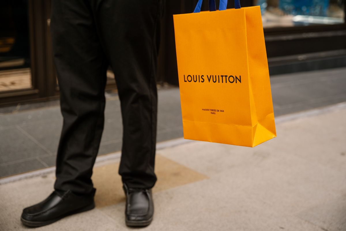 Hermès and Gucci shares tank in ‘dismal’ week for luxury brands