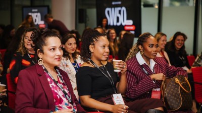 Santander SW50 conference showcasing latest business innovations with attendees networking and discussing industry trends