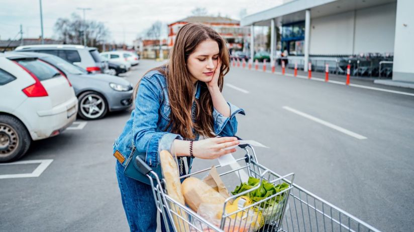 No specific context provided; please insert relevant details to enable descriptive alt text creation.