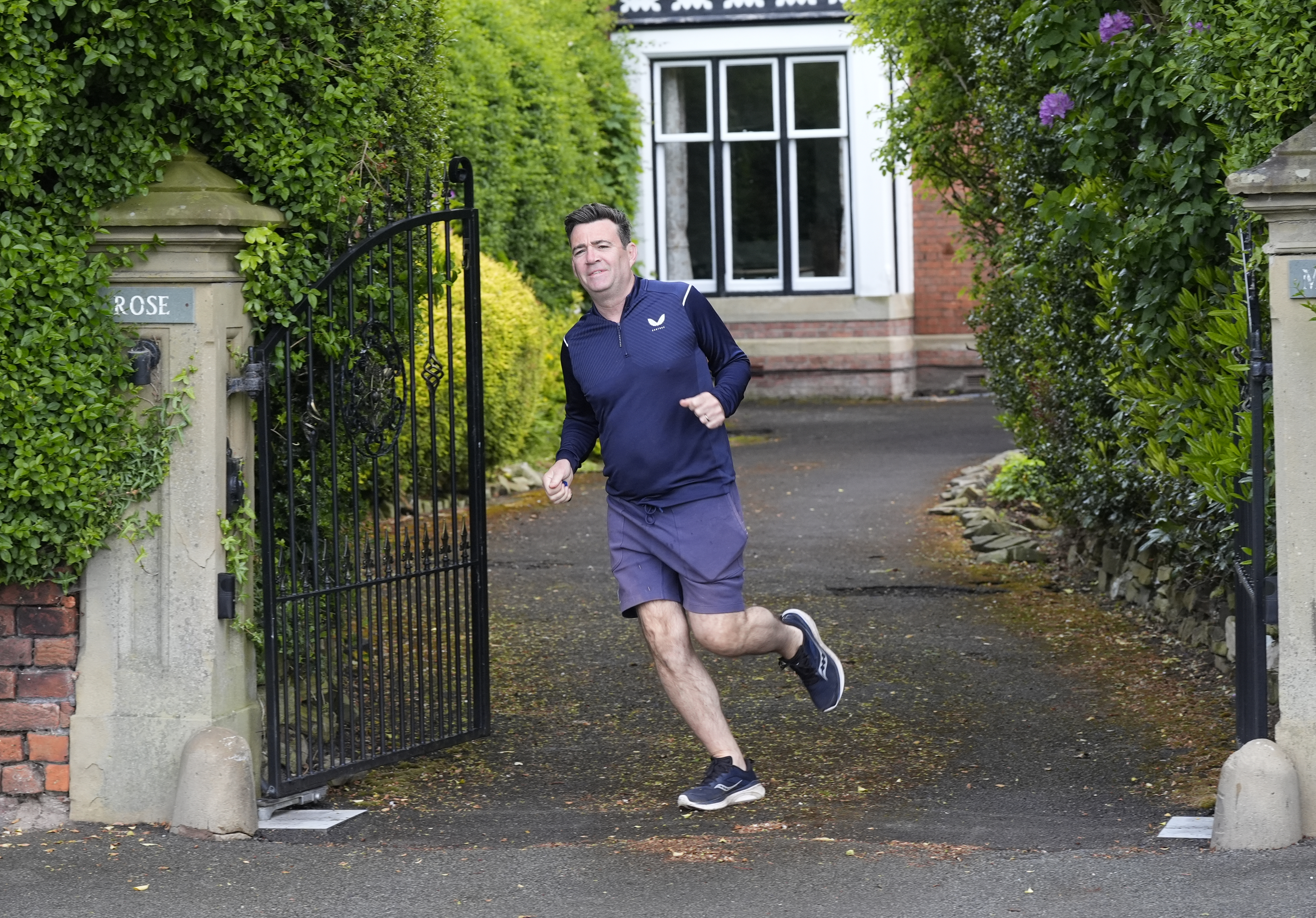 Andy Burnham eyes UK prime minister role after election win