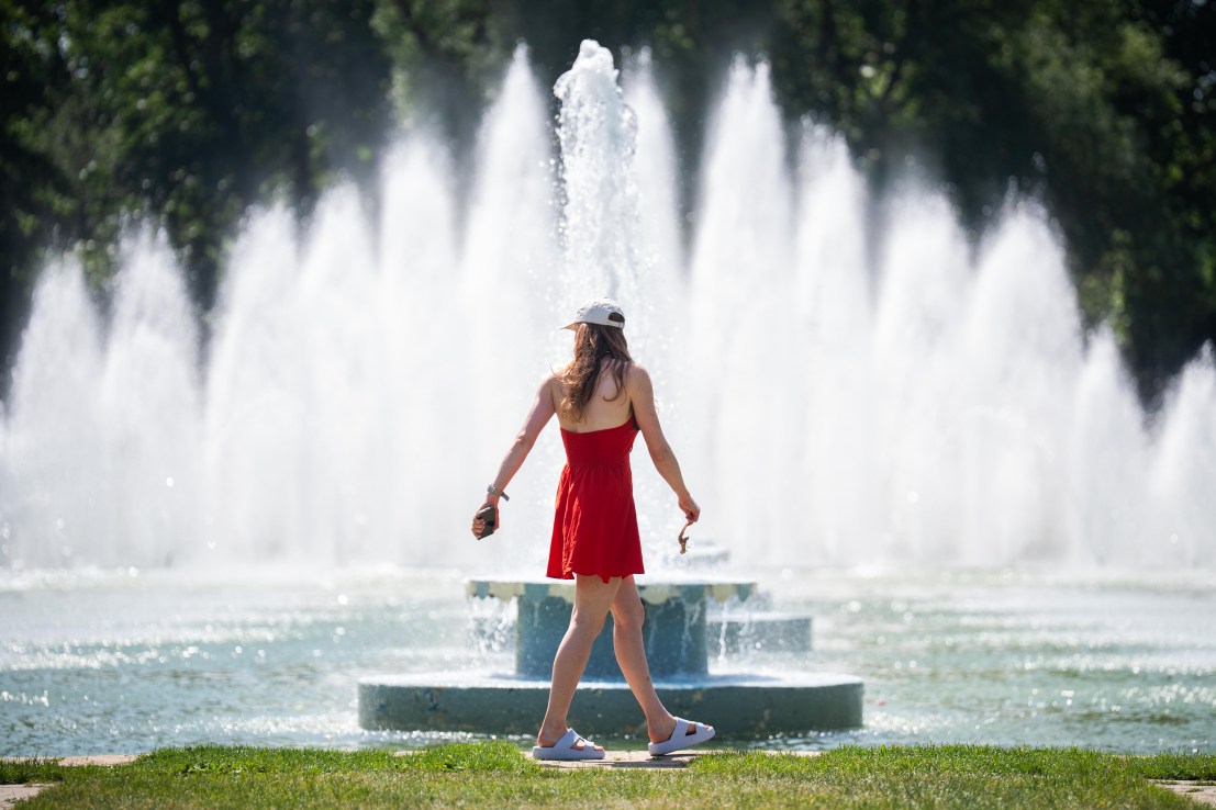 Heat wave bottle jobs: Water firms set up emergency supply points in Kent, with tankers on standby