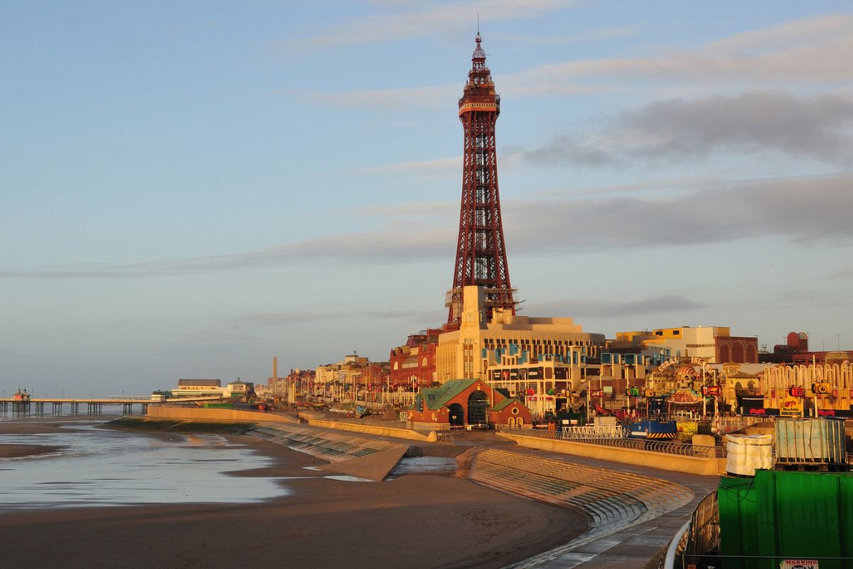 ‘Politically toxic’ holiday tax could turn voters against Labour, hospitality leaders warn