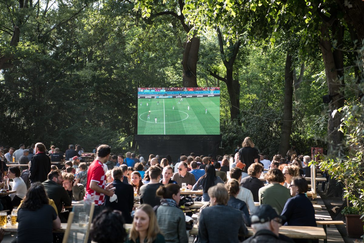 World Cup can save British pubs from government uncertainty this summer