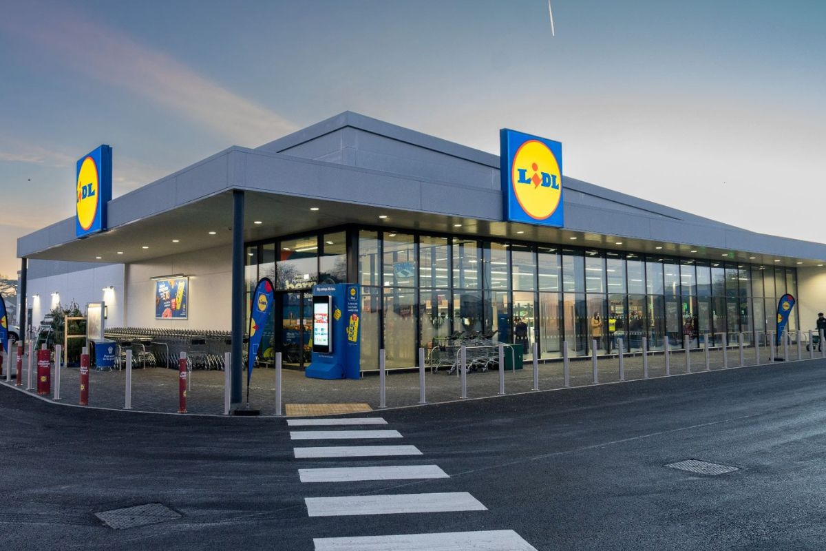 Lidl leapfrogs Morrisons to become UK’s fifth-biggest supermarket