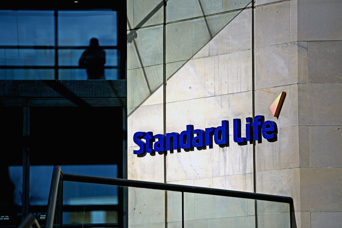 Pension fund snaps up cut-price government bonds amid Starmer sell-off