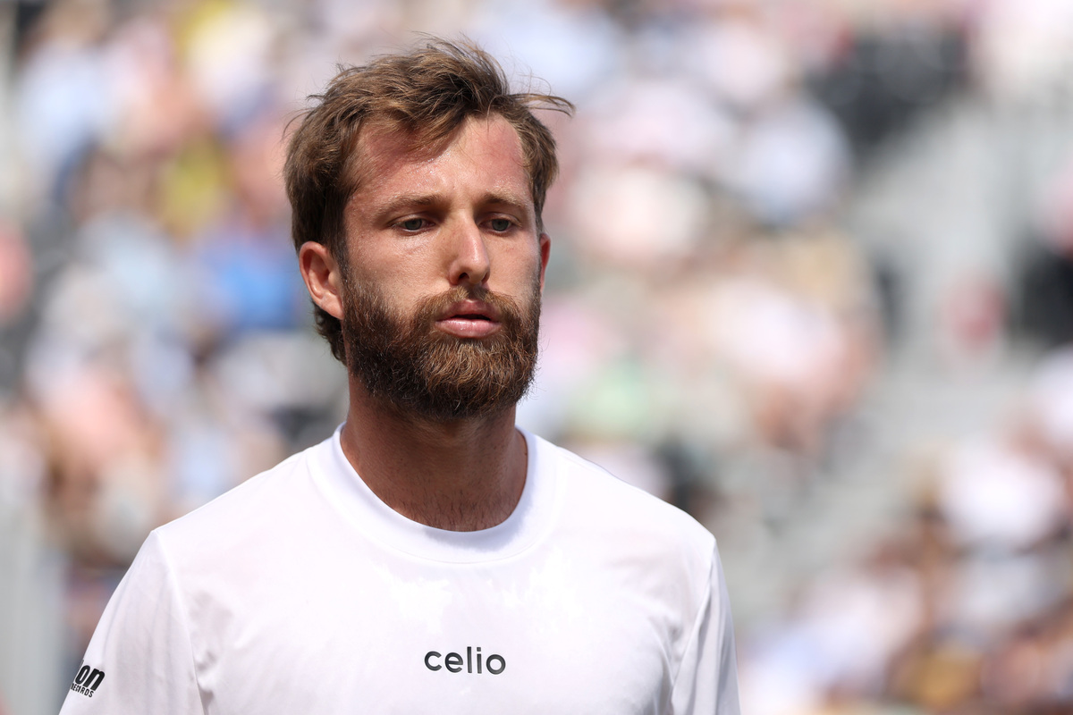 F*** f*** f***: Tennis star Moutet  fined £4k per F-bomb for Queen’s Club outburst on BBC