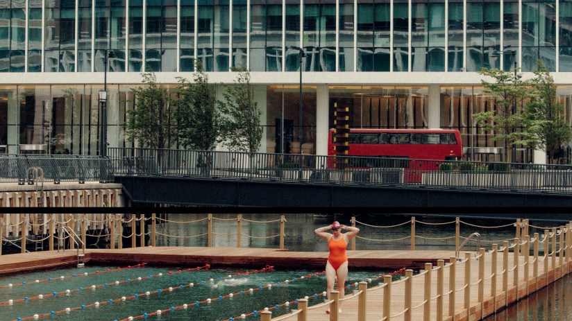 Sean Lanes showcasing modern architecture at Canary Wharf, highlighting urban development and business hub dynamics
