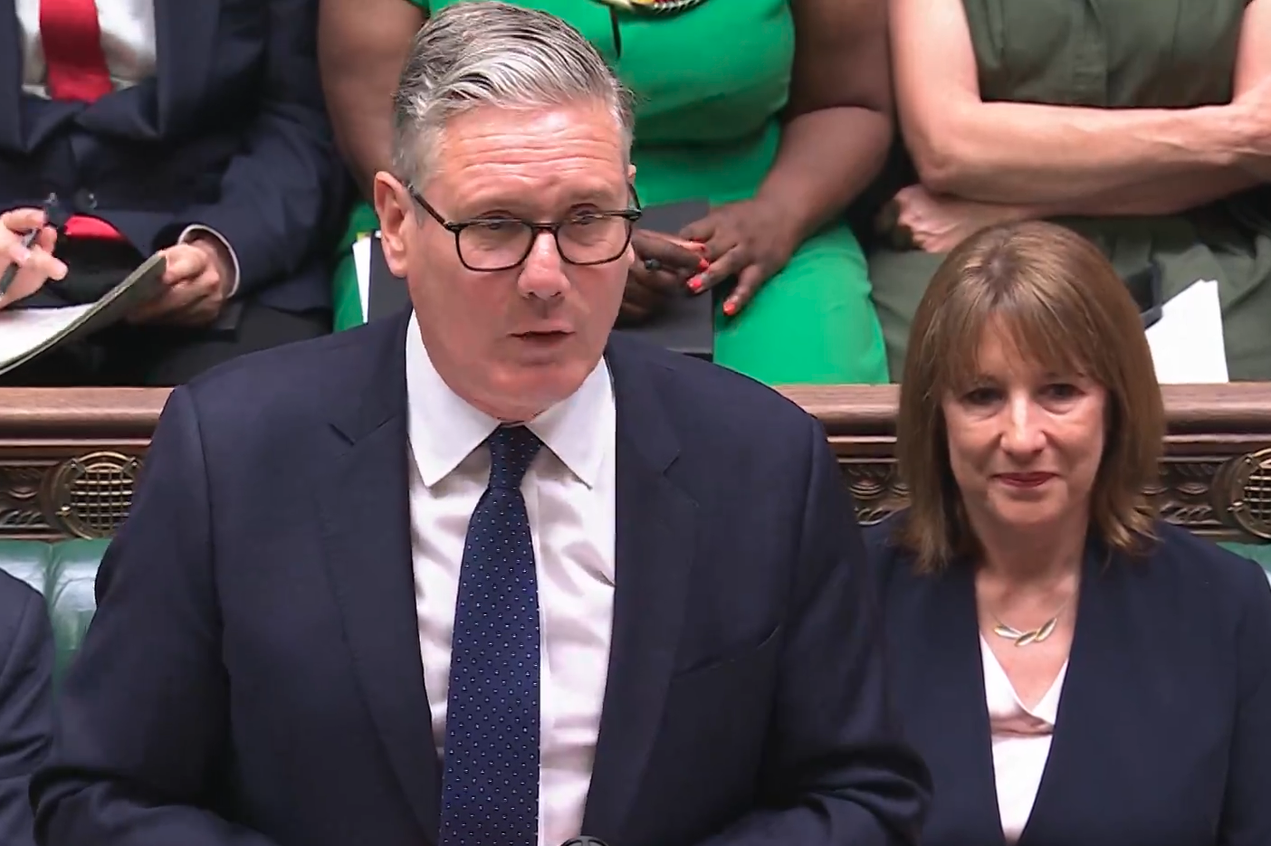 Starmer defends ‘treacherous’ Reeves and Miliband despite Badenoch jibes