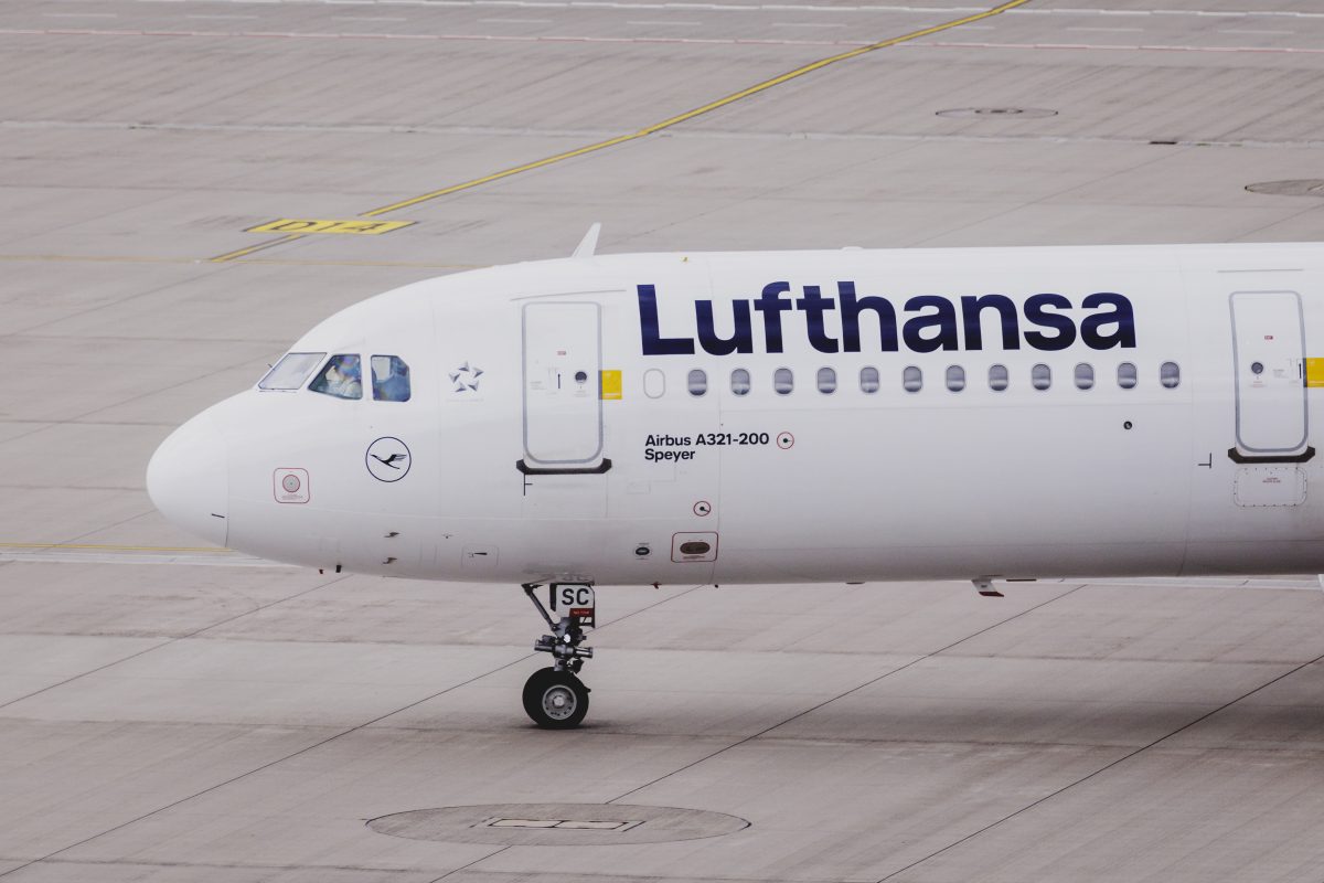 Lufthansa and aviation rivals clash in London court over power outlet profits