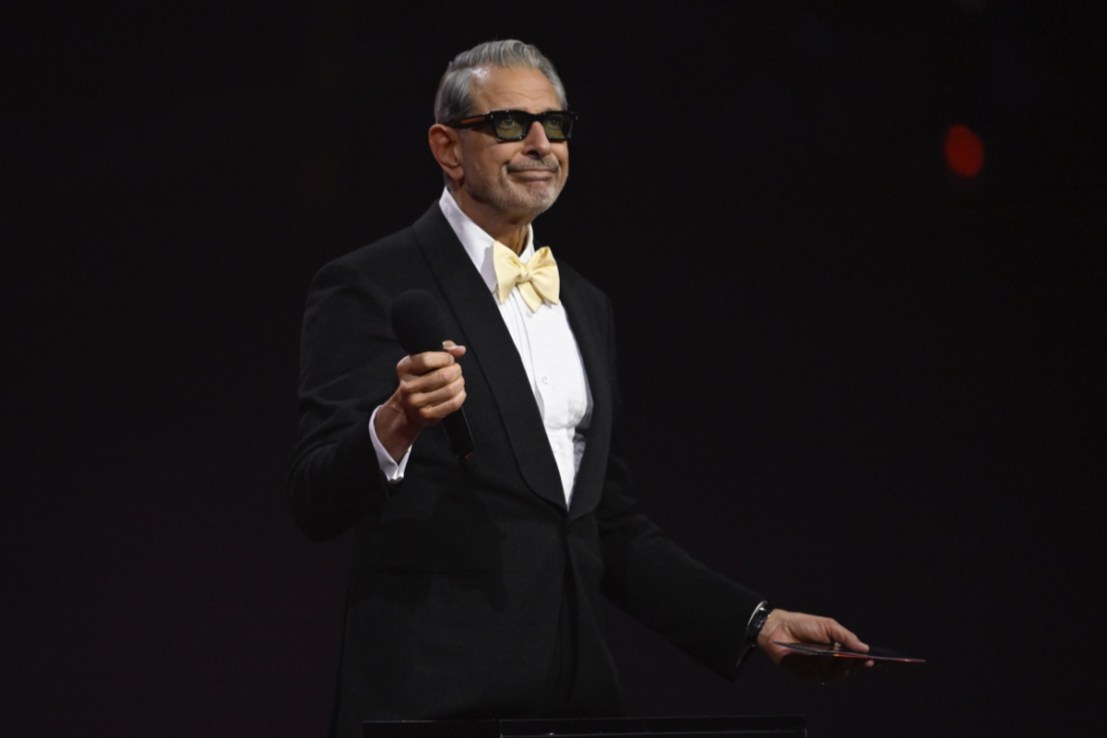 Jeff Goldblum plays the cinematic hits at joyful Royal Albert Hall show
