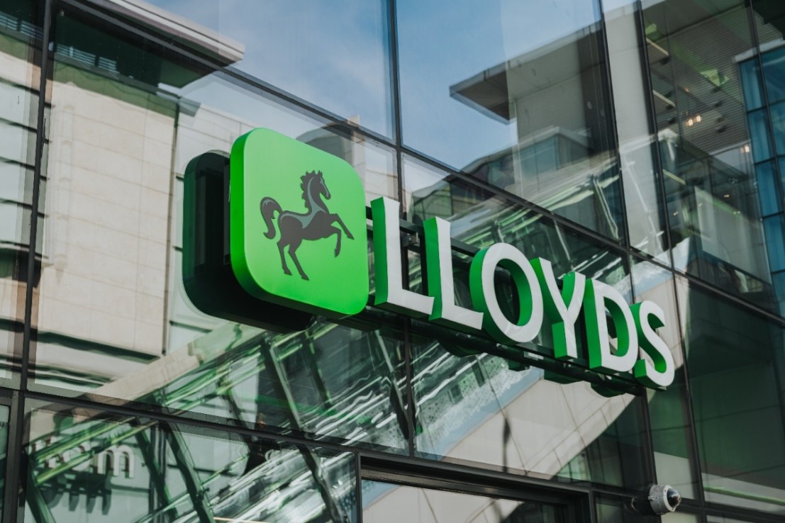 Lloyds beats profit target as bank sets sights on more cost-cutting