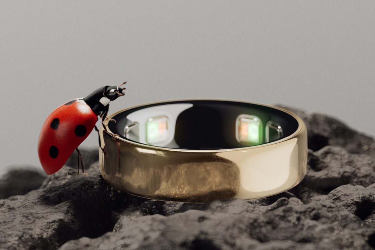 Oura Ring 5 vs Google Fitbit Air: Which Health Tracker Should You Buy? - News Directory 3