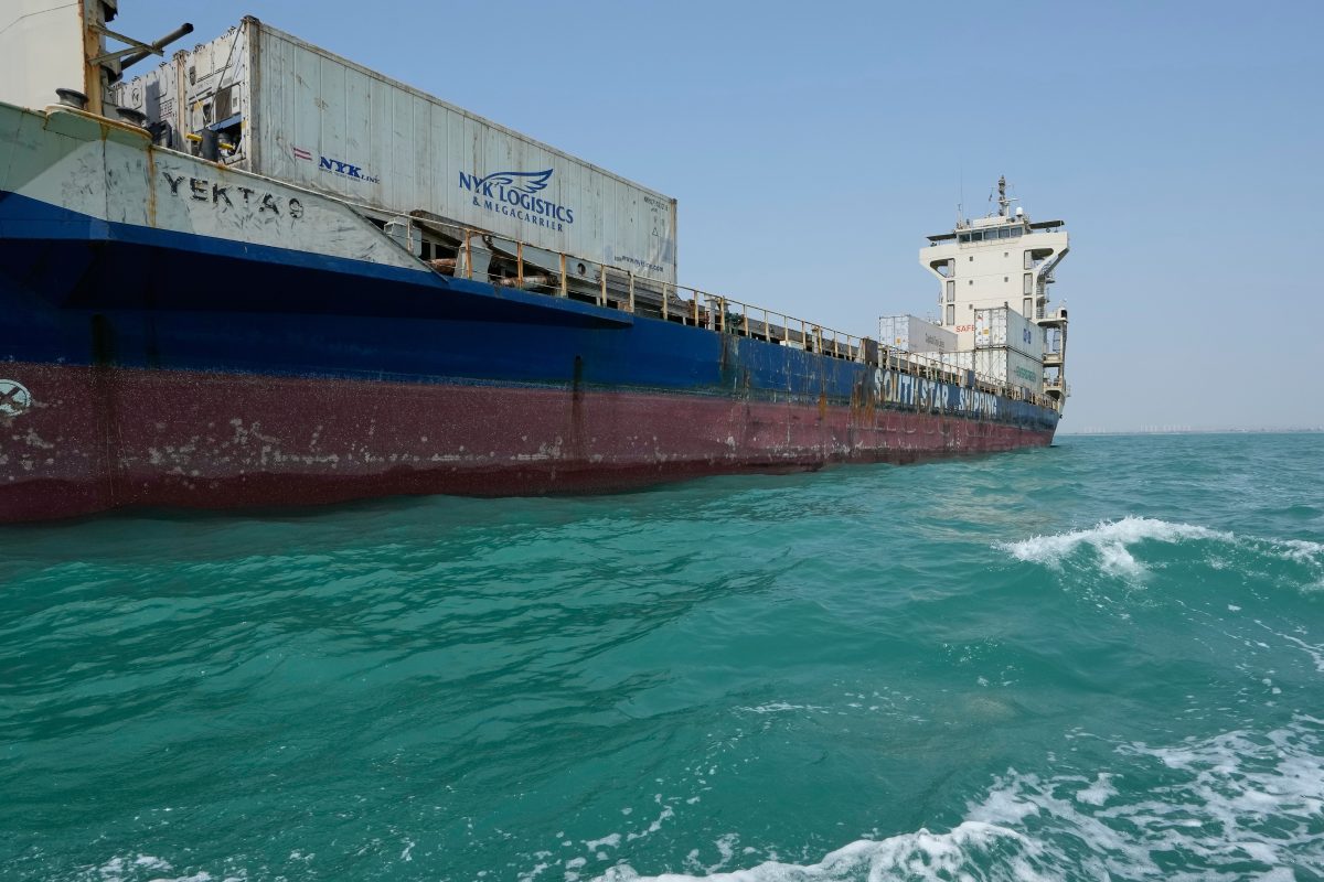 Oil Prices Rise Above $101 Amid Strait of Hormuz Tensions