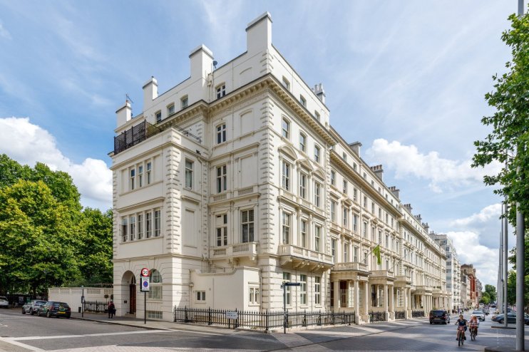 Elegant 5-bedroom residence at Princes Gate, London, with classical architecture and street view.