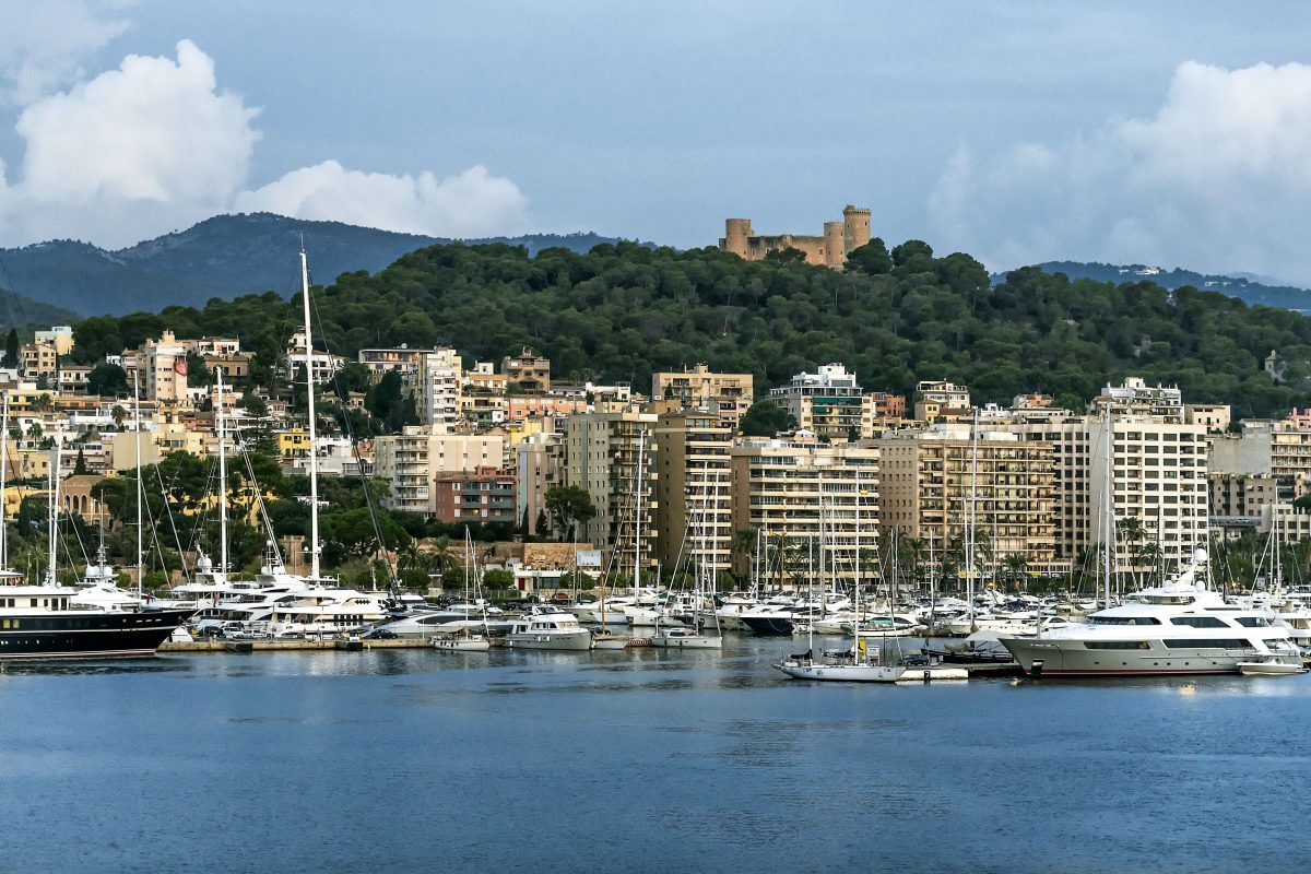 Costa del Court: City law firm follows wealthy Brits to Mallorca