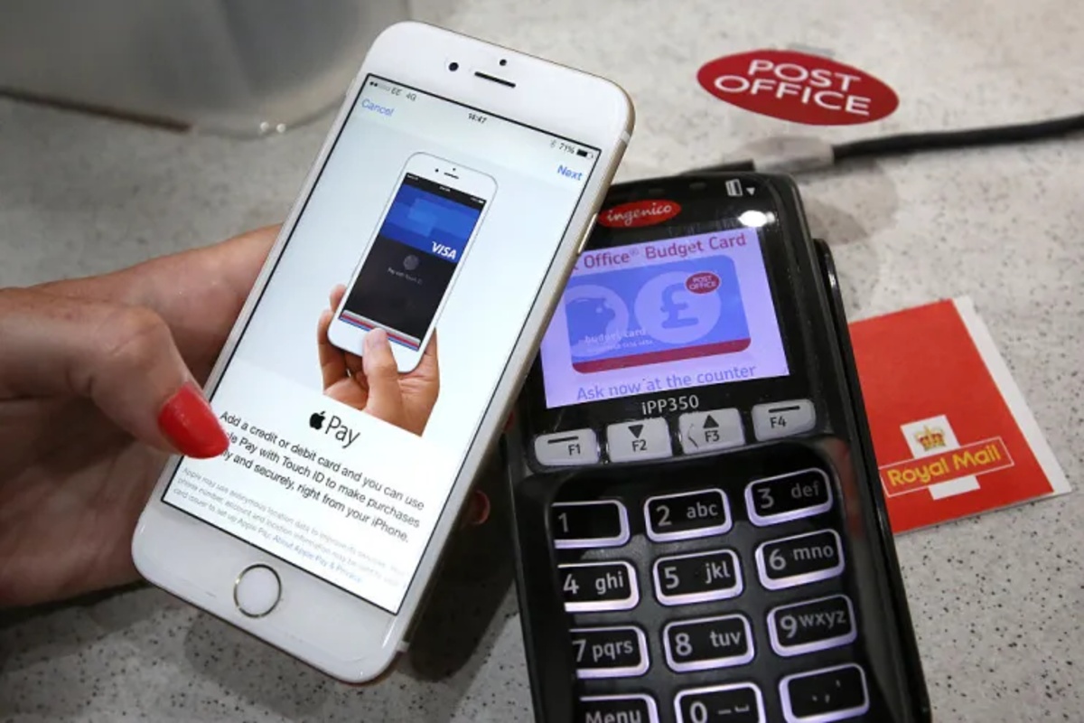 UK regulator proposes forcing Apple to loosen iPhone tap-to-pay controls