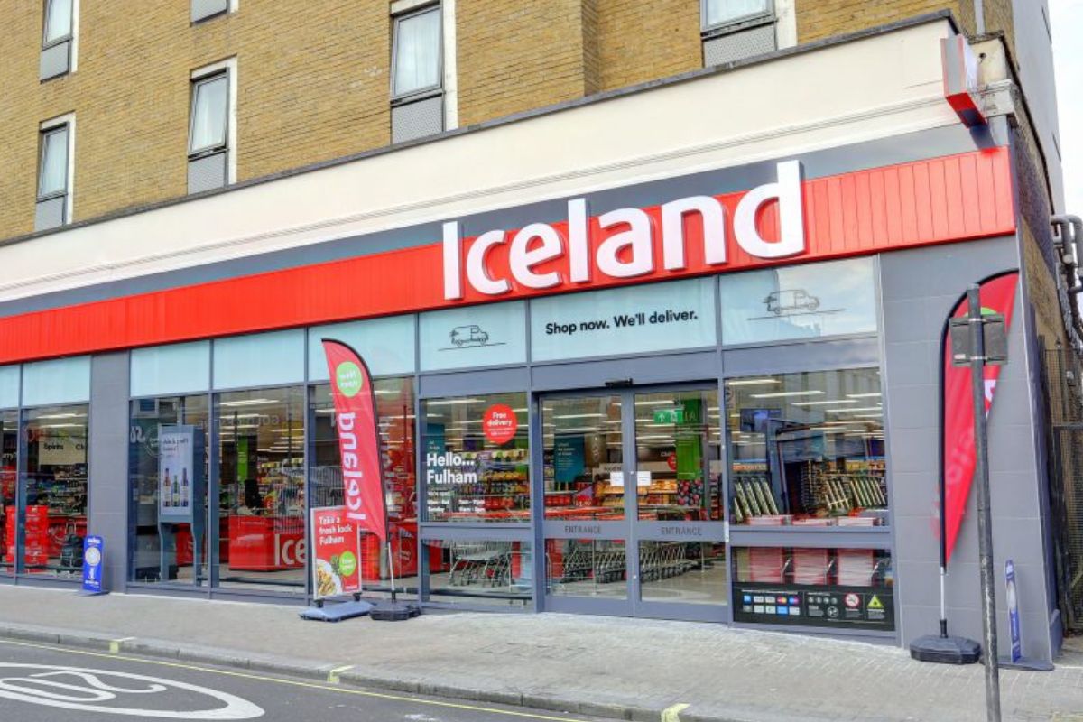 cityam.com - Felix Armstrong - Iceland eyes Poundland stores as buyers circle retailer