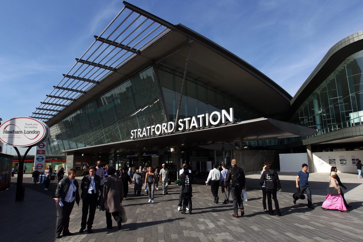 UK hires banking advisers for £3 million to assess Heathrow third‑runway economics