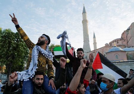 Pro-Palestinian demonstration after the Eid al-Fitr prayers in Istanbul
