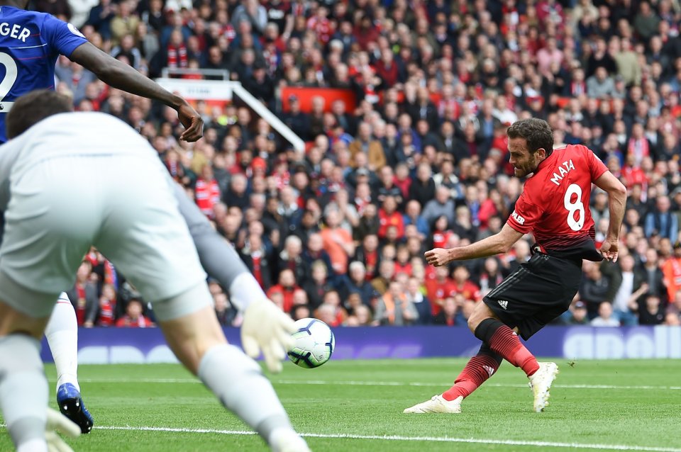 FBL-ENG-PR-MAN UTD-CHELSEA