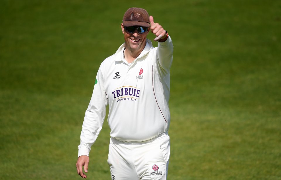 Somerset v Surrey - Specsavers County Championship - Day One